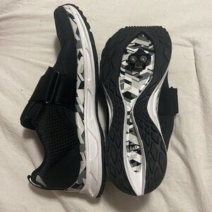 Women’s indoor cycling shoes